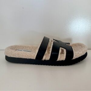 NWOT - Steve Madden - Mayvn Fluffy Slides - Size 5